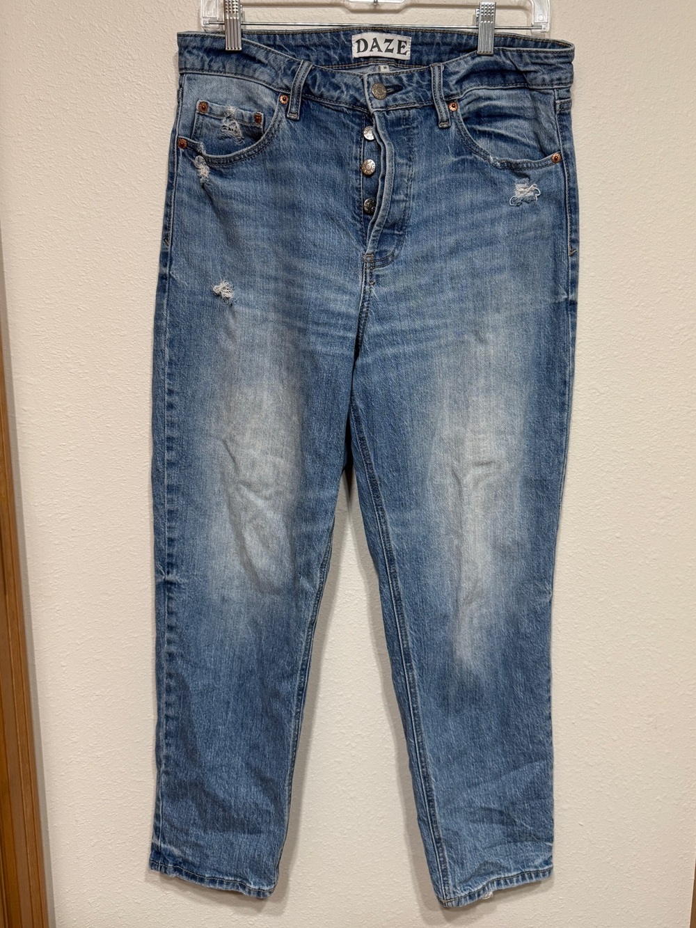 DAZE Women's Light Blue Distressed Boyfriend Jeans Size 30